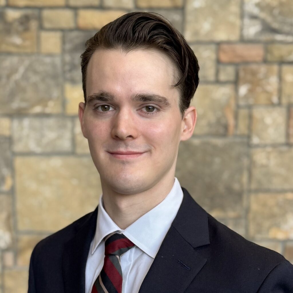 Evan Messenger Headshot
